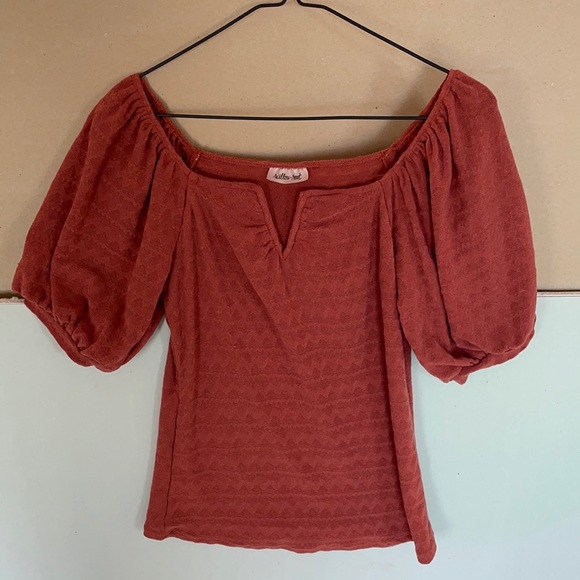Off the shoulder top - Picture 1 of 2